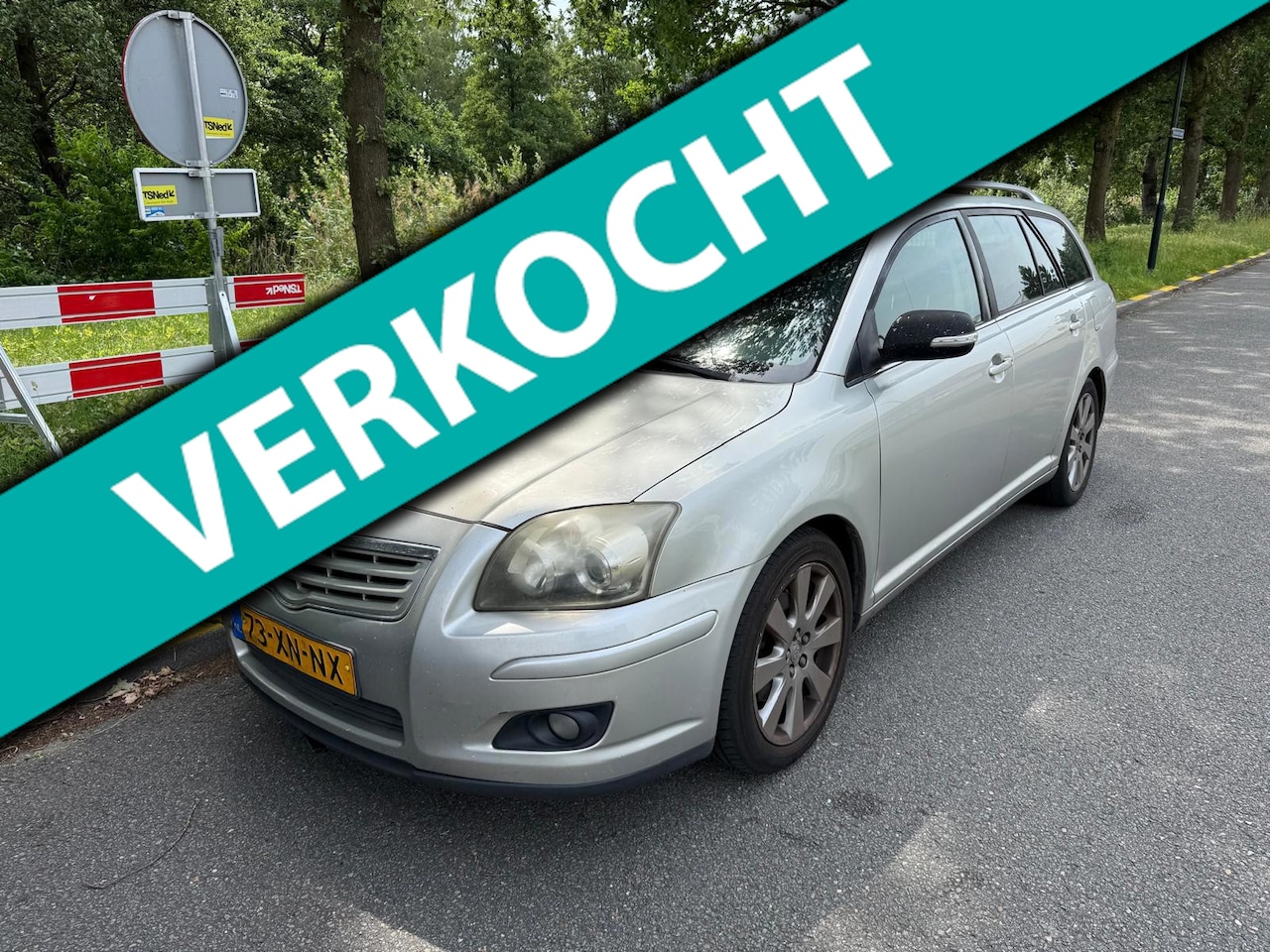 Toyota Avensis Wagon - 2.0 D-4D Luna Business 2.0 D-4D Luna Business - AutoWereld.nl