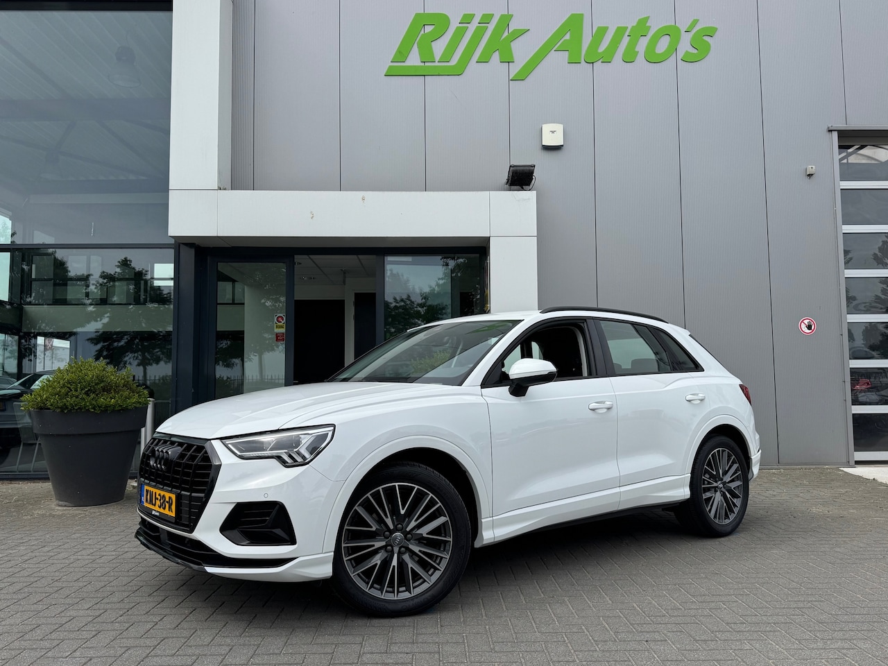 Audi Q3 - 35 TFSI Advanced * Matrix Led * Keyless * Stoelverwarming * Virtual Cockpit - AutoWereld.nl