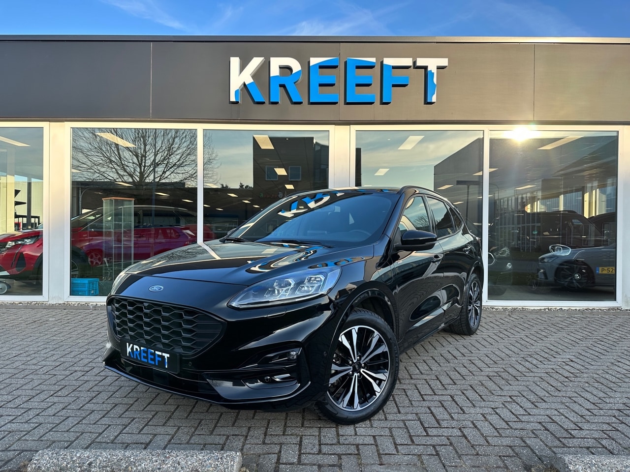 Ford Kuga - 2.5 PHEV ST-Line X Camera | Trekhaak - AutoWereld.nl