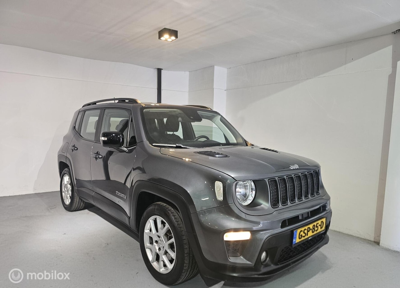 Jeep Renegade - 1.5 e-Hybrid Ltd 2023 MHEV Automaat | Garantie - AutoWereld.nl