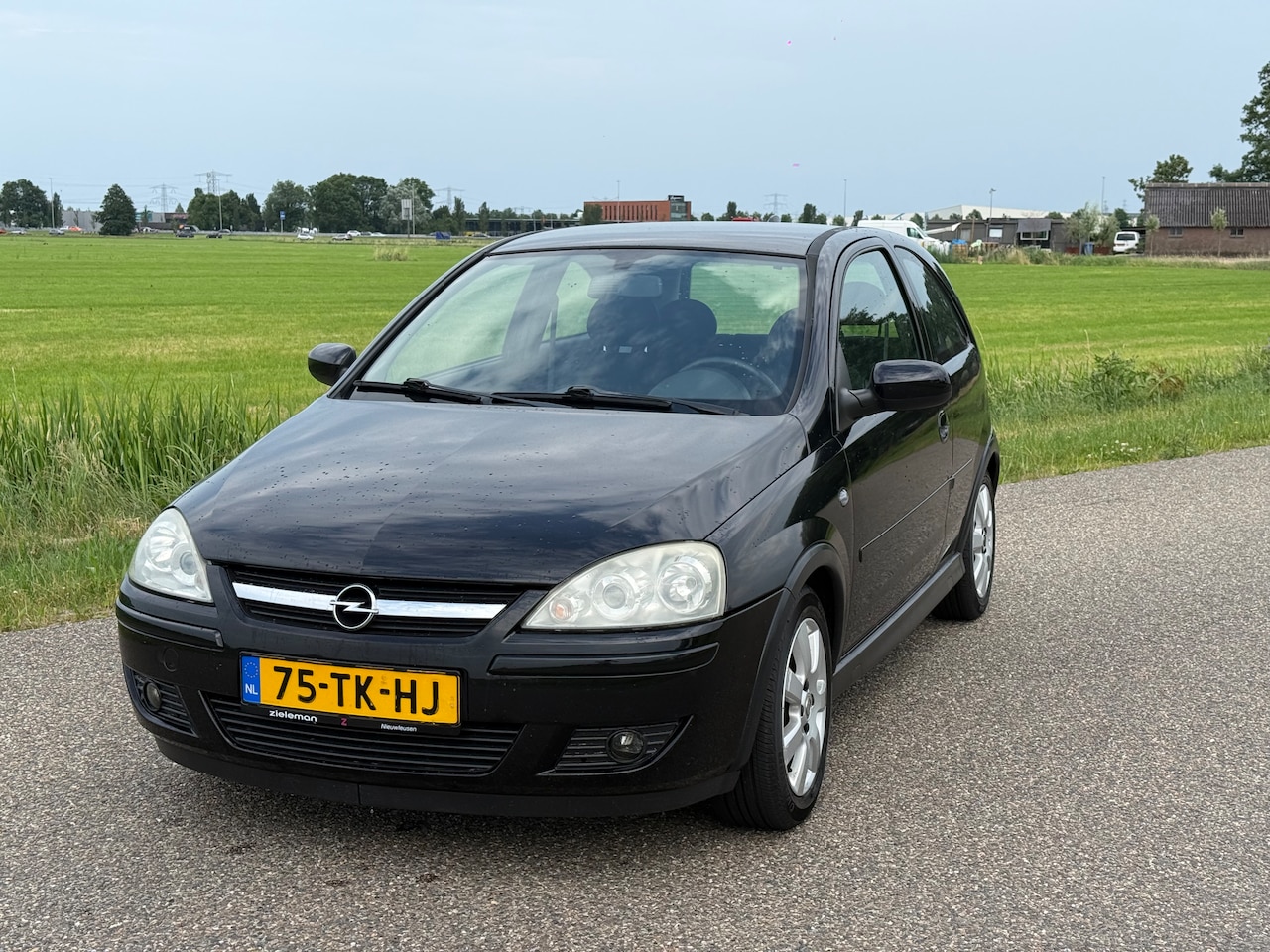 Opel Corsa - 1.2-16V Silverline - AutoWereld.nl