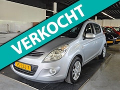 Hyundai i20 - 1.4i DynamicVersion/AIRCO/N.A.P/5-DEURS/