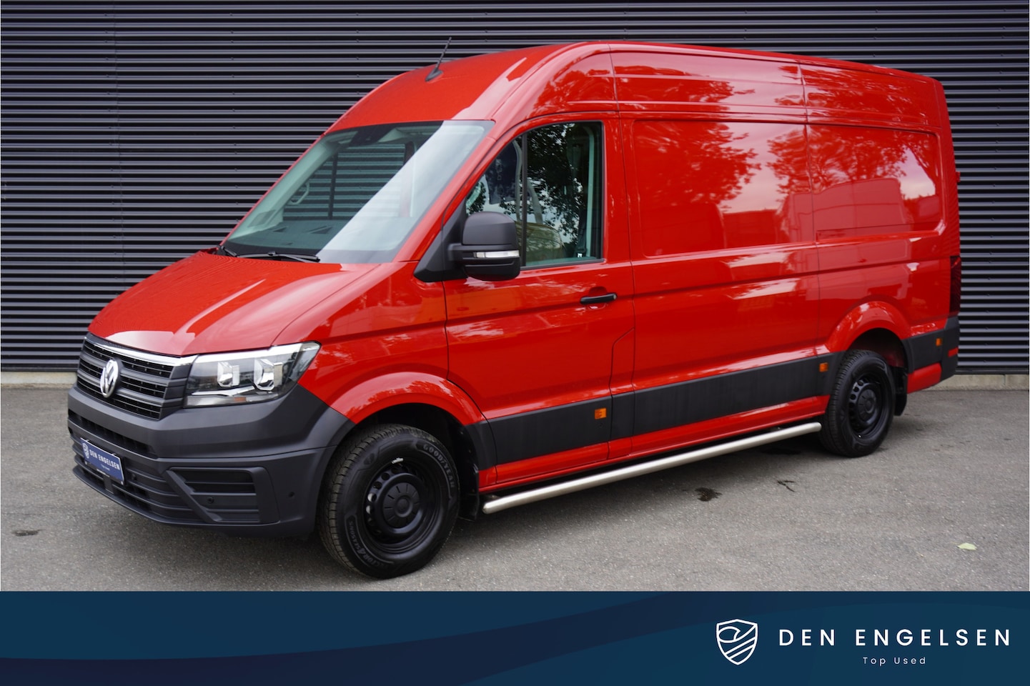 Volkswagen Crafter - 140pk Automaat L3H3/L2H2 Apple Carplay Camera Stoelverwarming Cruise control Sidebars - AutoWereld.nl