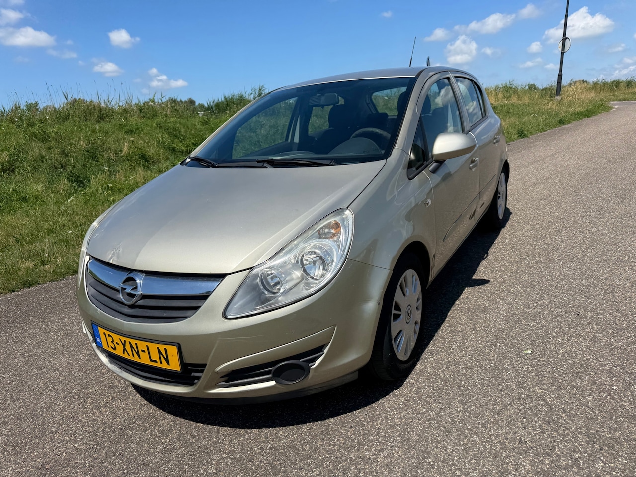 Opel Corsa - 1.2-16V Business incl nw apk en onderhoud - AutoWereld.nl