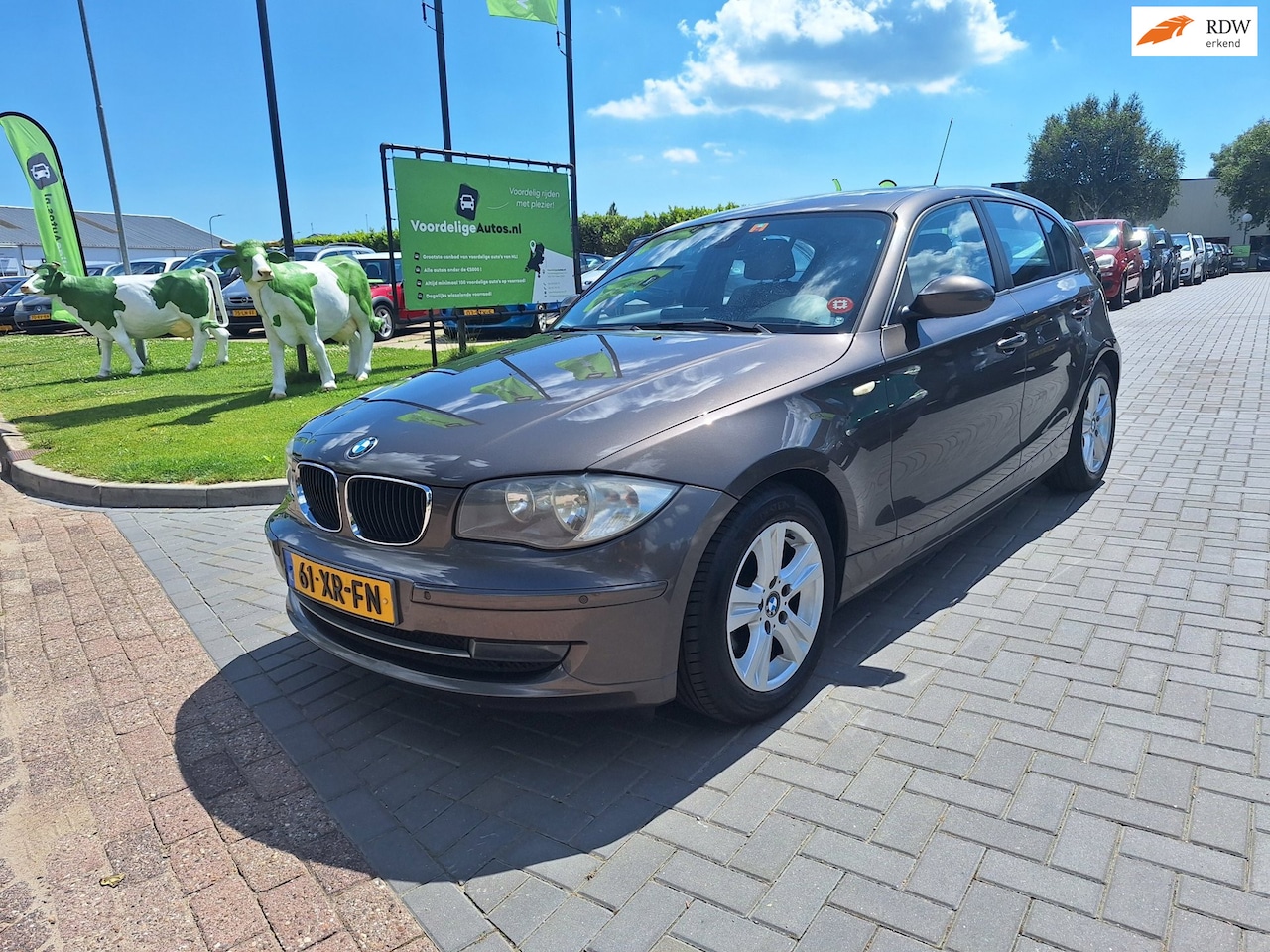 BMW 1-serie - 120i Business Line / Zeer netjes / Automaat / APK juni 2027 - AutoWereld.nl