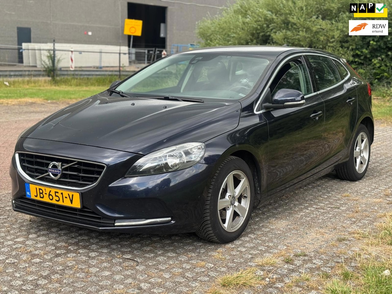 Volvo V40 - 2.0 D2 Momentum Business/ NAVI / PDC / - AutoWereld.nl
