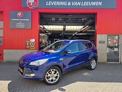 Ford Kuga - 1.6 Titanium/ Winterpack/ Trekhaak/ Navigatie/ Parkeersensoren voor + Achter/ Elek. achter