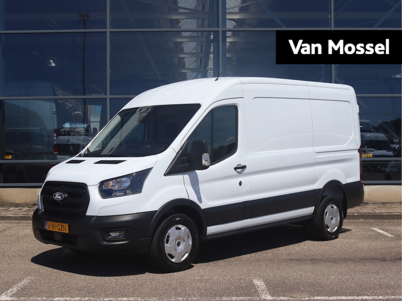 Ford Transit - 350 2.0 TDCI 130 pk L2H2 Trend | CLIMA/CAMERA/CARPLAY/12" TOUCHSCREEN | - AutoWereld.nl