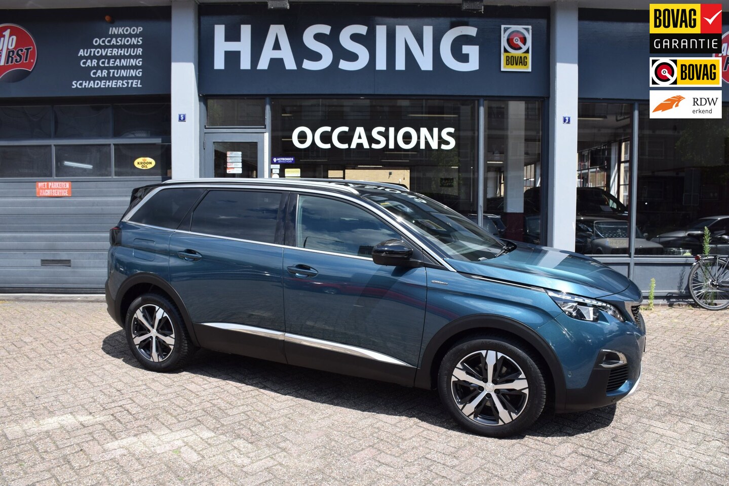 Peugeot 5008 - 1.2 PureTech GT-Line 1.2 PureTech GT-Line ,Pano-dak, Led, PDC, Rondom camera, Drive-Mode, Lederen sport stoelen - AutoWereld.nl