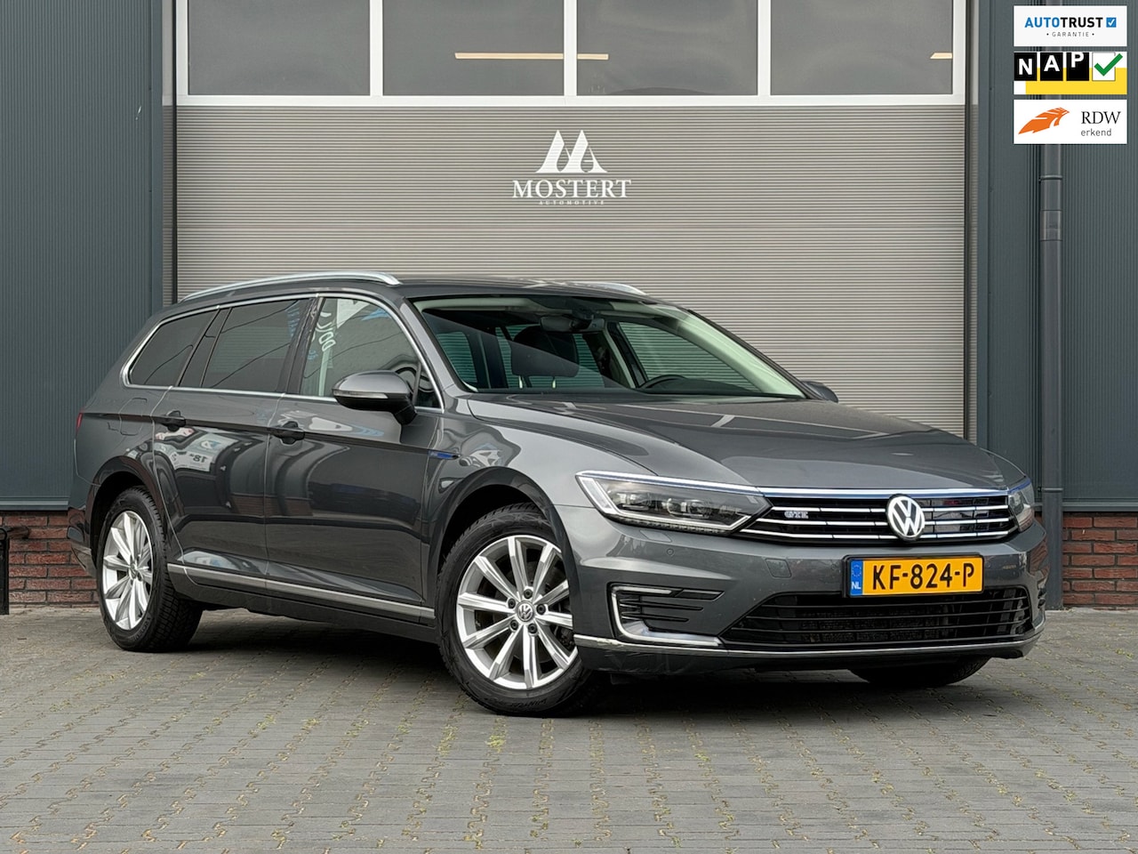 Volkswagen Passat Variant - 1.4 TSI/218pk GTE Highline|2015|NAP|Trekhaak|Camera|Stoelverw.|Car-play|Navi|17" LMV - AutoWereld.nl