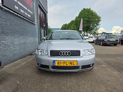 Audi A4 Limousine - 1.6 Pro Line