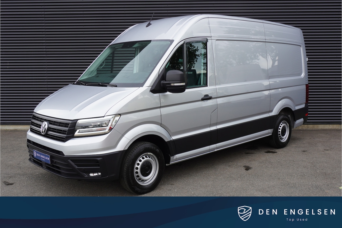 Volkswagen Crafter - 35 180pk Automaat L3H3/L2H2 LED Navigatie Camera Apple Carplay Cruise control Parkeersenso - AutoWereld.nl