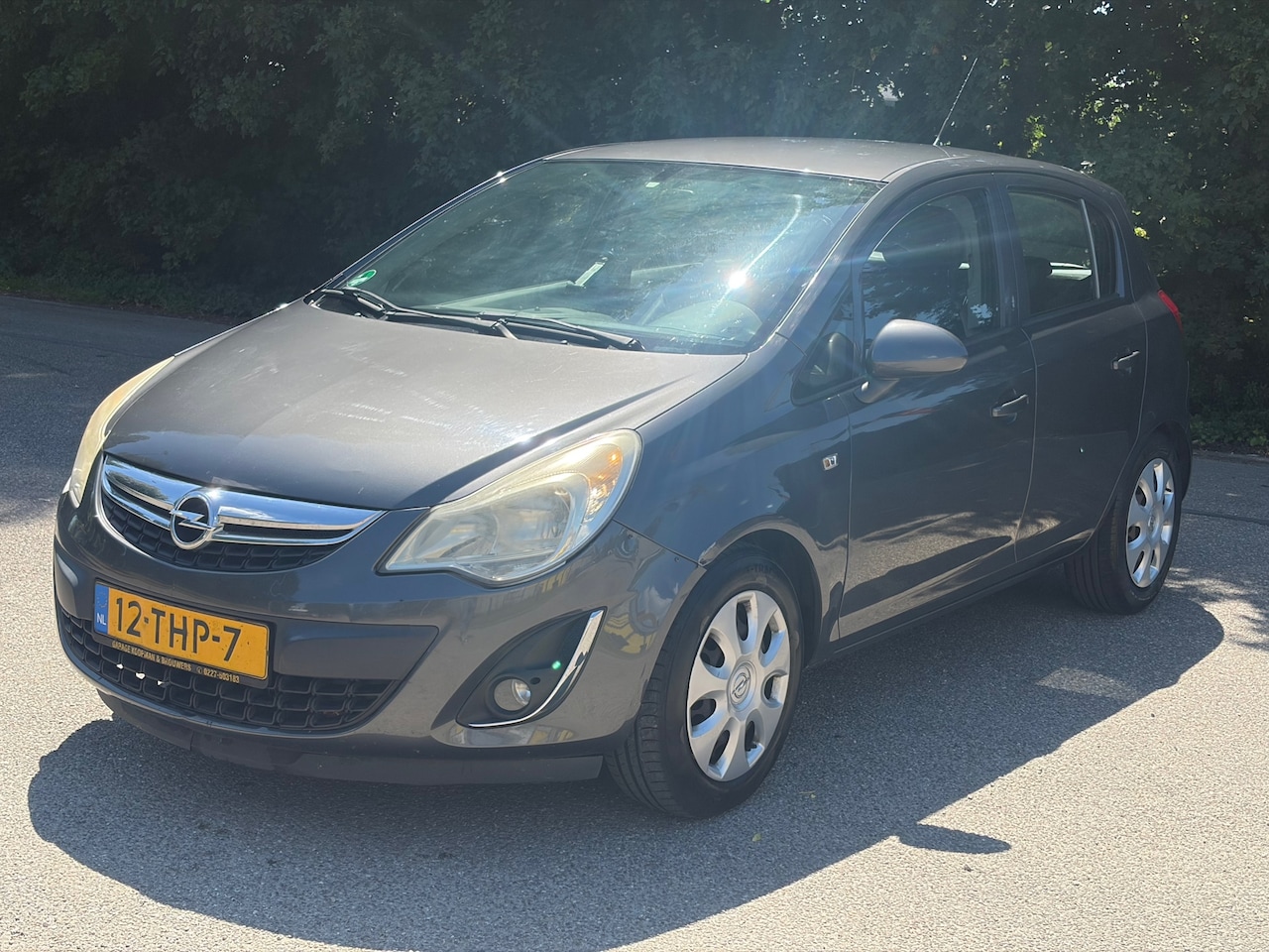 Opel Corsa - 1.2-16V Anniversary Edition Airco! APK 1-2027! NAP! - AutoWereld.nl