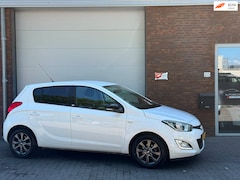 Hyundai i20 - 1.4i i-Motion|AIRCO|NIEUWE APK|AUTOMAAT