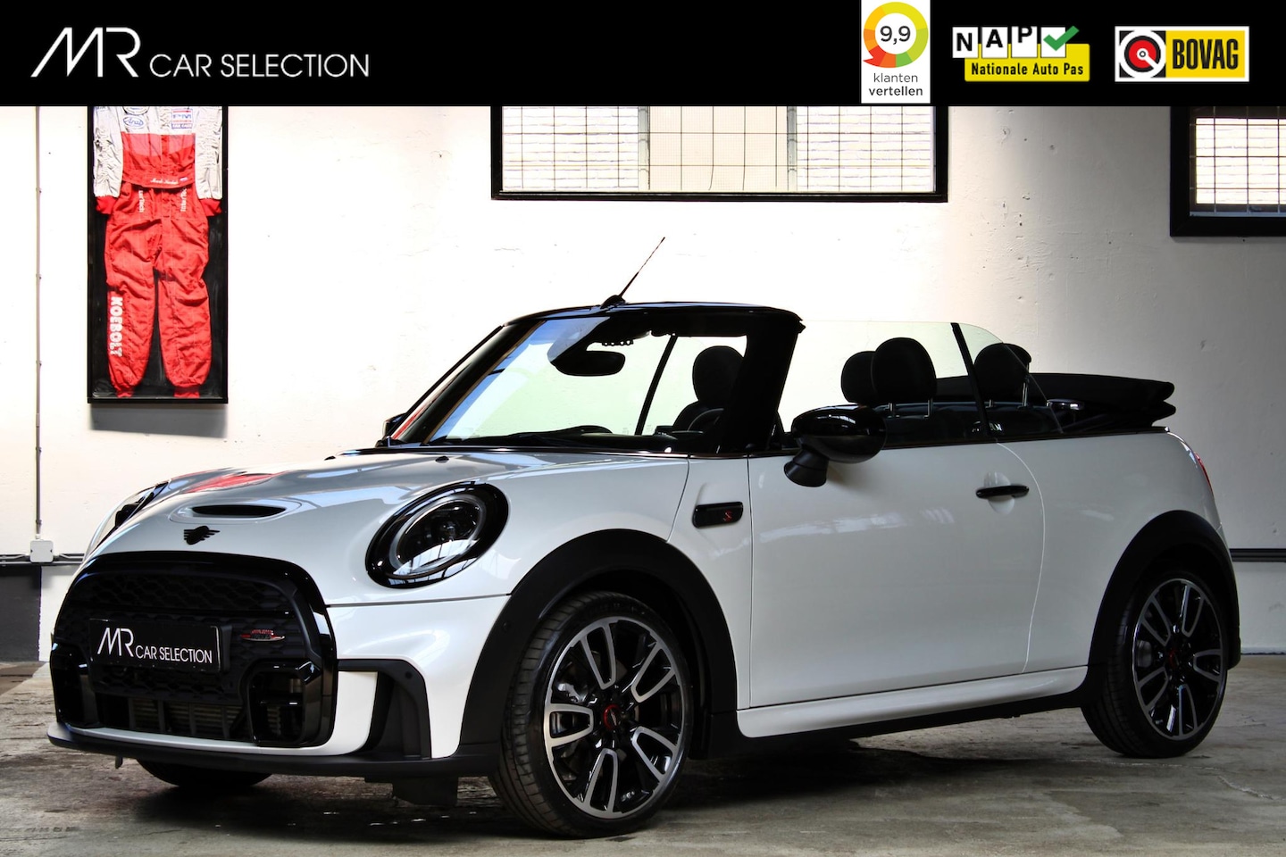 MINI Cabrio - 2.0 Cooper S John Cooper Works | Stuurwielverwarming | Leder | 18" | achteruitrijcamera - AutoWereld.nl