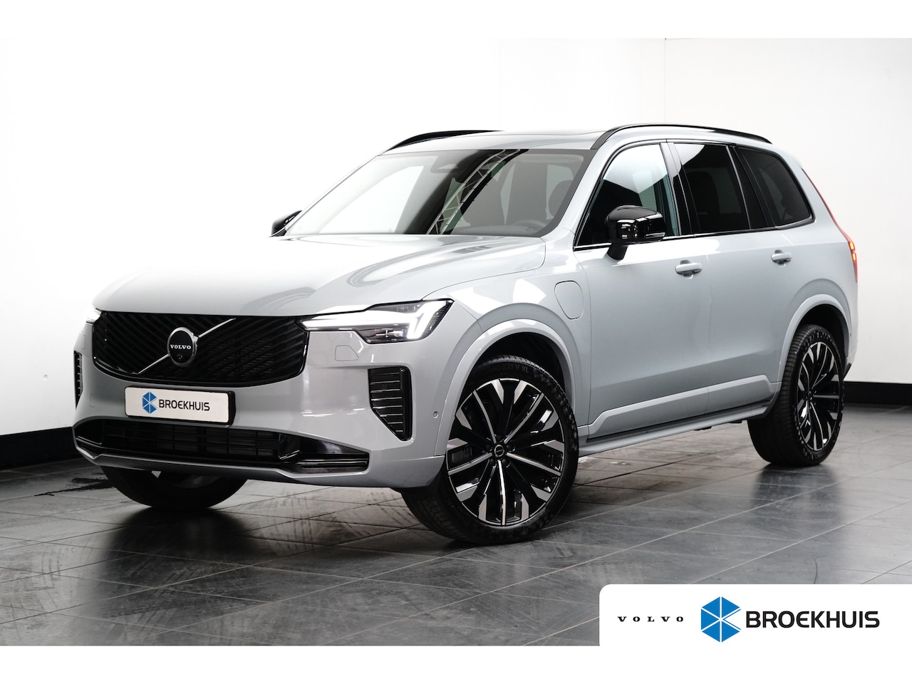 Volvo XC90 - Plus Dark Recharge Plug-In Hybrid AWD | PDC V+A en 360 camera | Adaptive Cruiscontrol | Pa - AutoWereld.nl