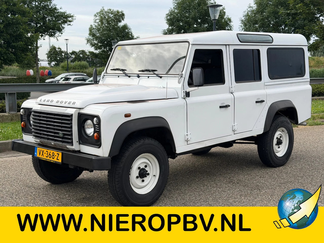Land Rover Defender 110 - 2.4TD HT 110S 4x4 Airco Trekhaak 107000KM - AutoWereld.nl