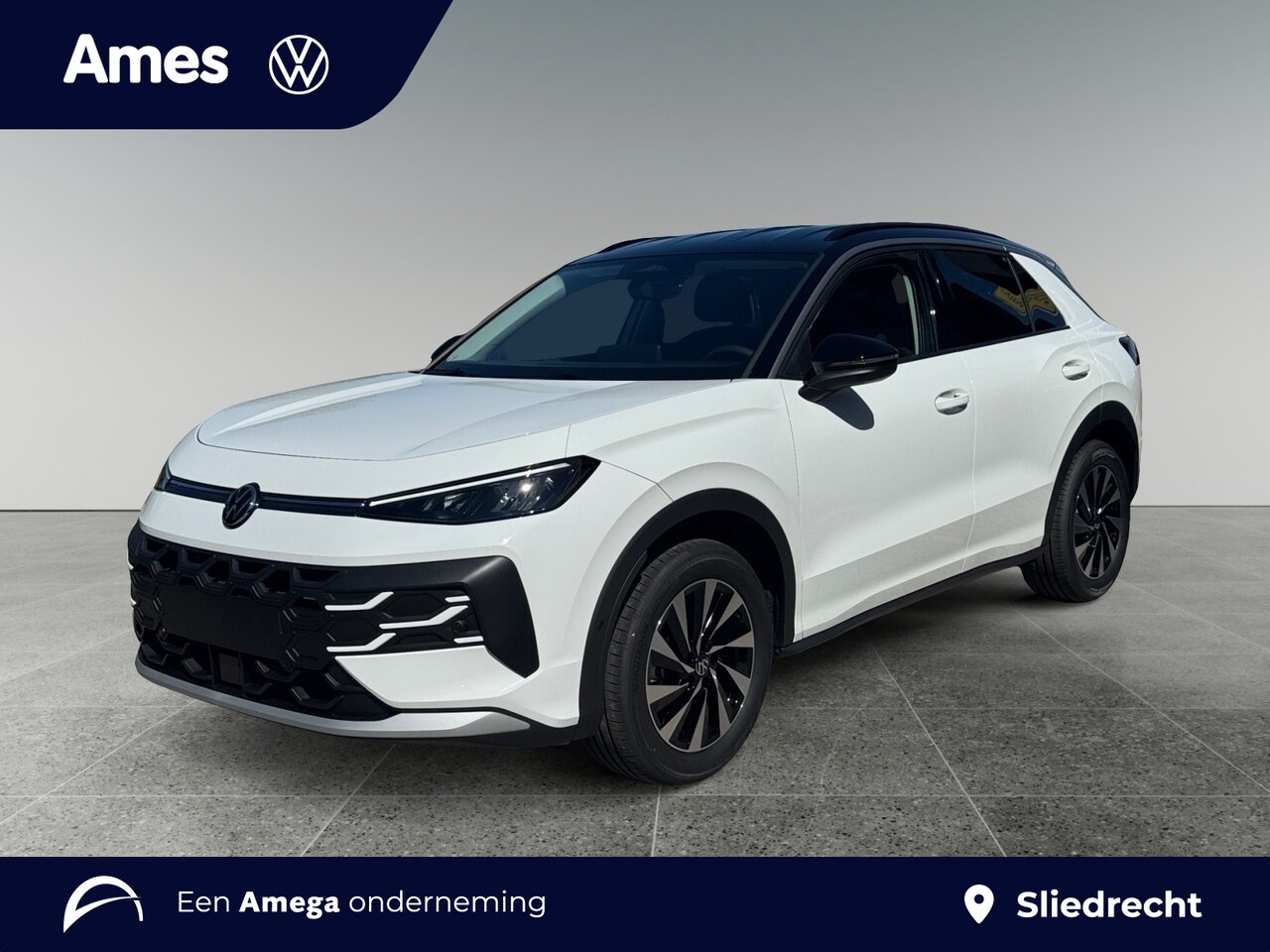 Volkswagen T-Roc - 1.5 eTSI 115pk DSG Life First Edition | Dodehoeksensoren | Adaptive Cruise Control | Stoel - AutoWereld.nl