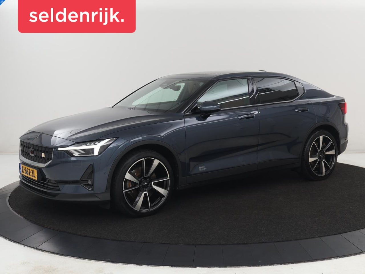 Polestar 2 - Long Range Dual Motor Launch Edition 78kWh SOH 91,9% | Panoramadak | 360 Camera | Carplay - AutoWereld.nl