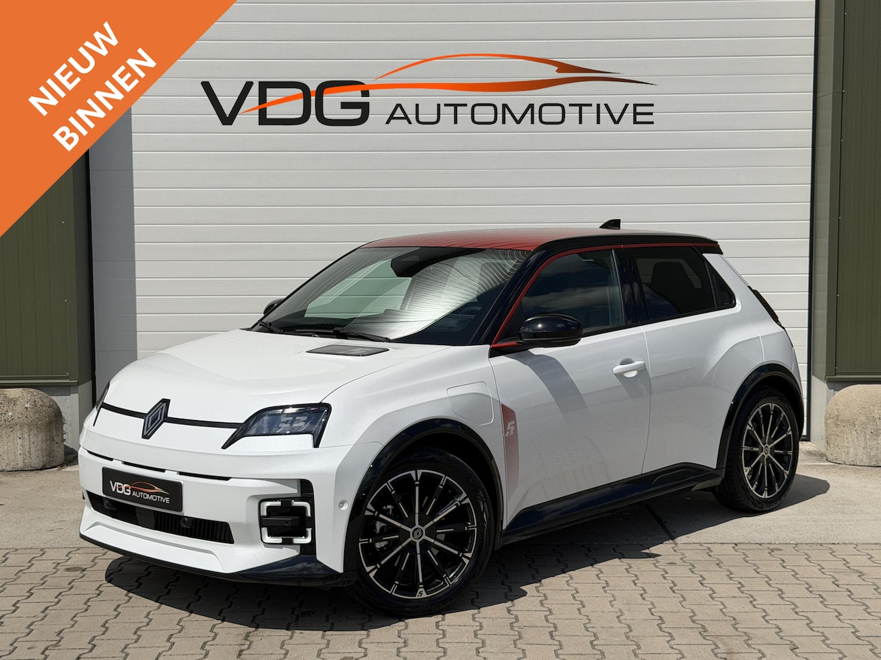 Renault 5 - comfort range iconic cinq 52 kWh / Snlellader / Navigatie / 18" / Harman Kardon / Adaptive - AutoWereld.nl
