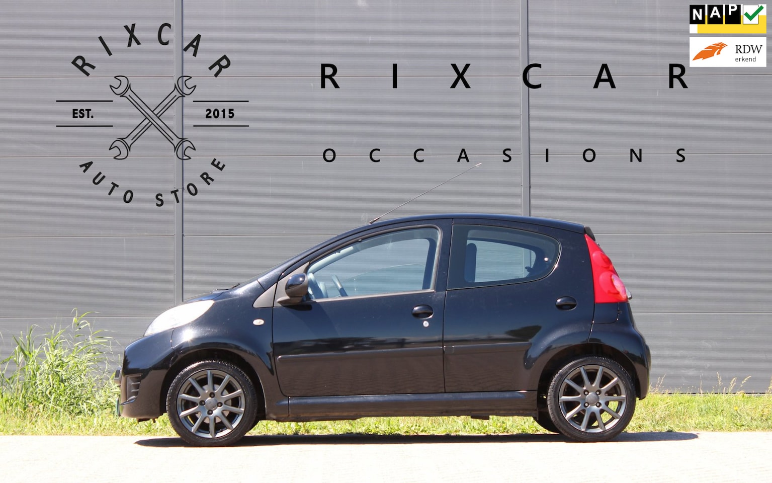 Peugeot 107 - 1.0-12V XS Airco LichtmetalenVelgen !!NIEUWBINNEN!! - AutoWereld.nl