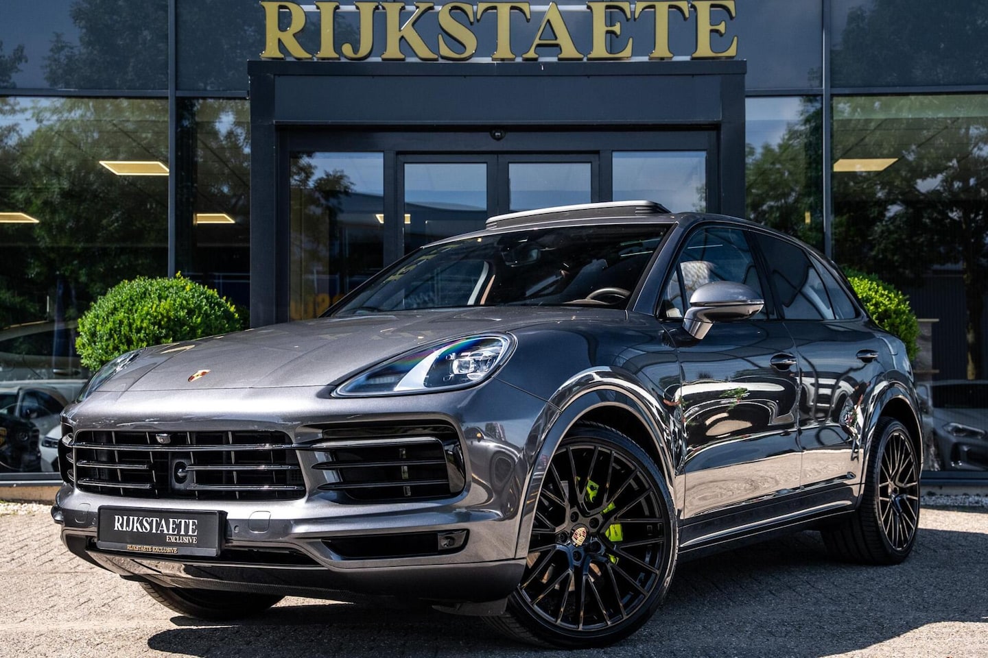 Porsche Cayenne - 3.0 E-Hybrid|PANO|SPORT CHRONO|360°|ACC|22'' - AutoWereld.nl