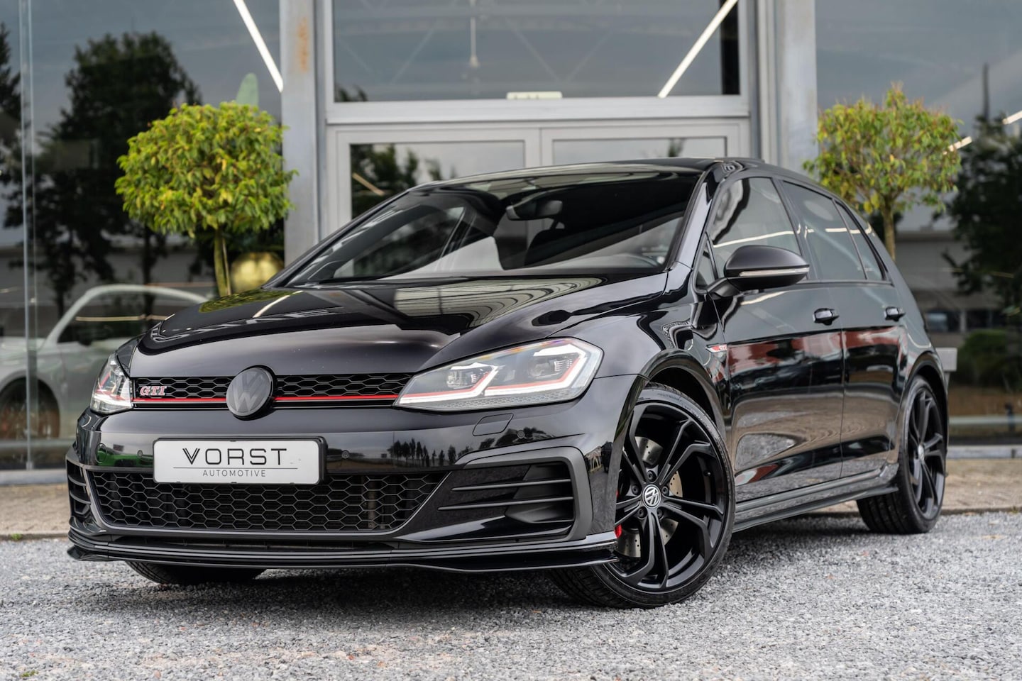 Volkswagen Golf - 2.0 TSI GTI TCR Pano Dsg Akrapovic Vol - AutoWereld.nl