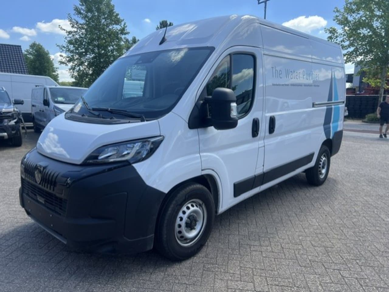 Peugeot Boxer - 2.2 BlueHDi 132KW L2H2 3.5t AUTOM. KLIMA 11.000KM - AutoWereld.nl