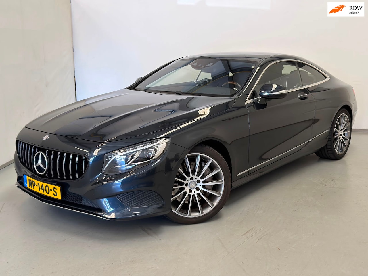 Mercedes-Benz S-klasse Coupé - 400 4Matic / Pano / Luchtvering / Stoelverwarming - AutoWereld.nl