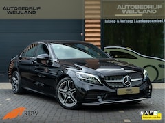 Mercedes-Benz C-klasse - 180 Business Solution 156PK AMG NIEUWSTAAT NL-AUTO I Leer I Camera I PDC I 18" I Apple car