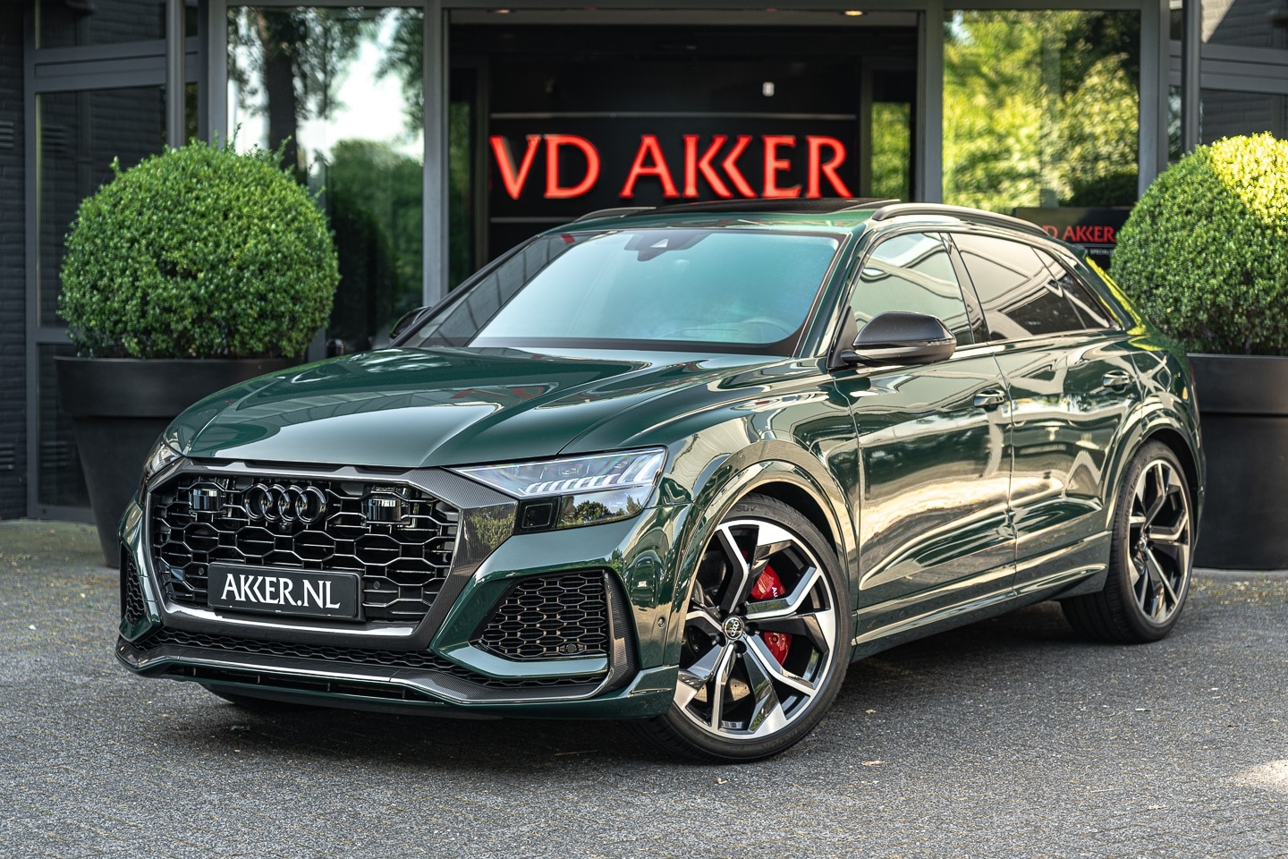 Audi RSQ8 - 4.0-V8 Dynamic Plus | Goodwood Green | Massage | Carbon in- & Exterieur - AutoWereld.nl
