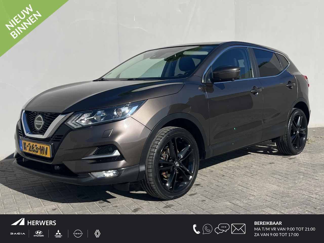 Nissan Qashqai - 1.2 N-Connecta / Trekhaak (1.200KG) / Cruise Control / Airco / 360 Camera / Parkeersensore - AutoWereld.nl