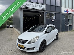 Opel Corsa - 1.4-16V Business OPC Line Airco Nieuwe APK NAP Rapport