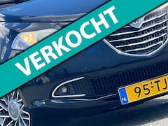 Lancia Y(psilon) - Ypsilon 0.9 TwinAir Platinum | Nero Vulcano | Airco/LMV/Blue&Me/PDC - Lekker fris