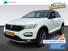 Volkswagen T-Roc - 1.5 TSI Style Business | Achteruitrijcamera | Draadloze telefoonlader | Elektrisch bedienb