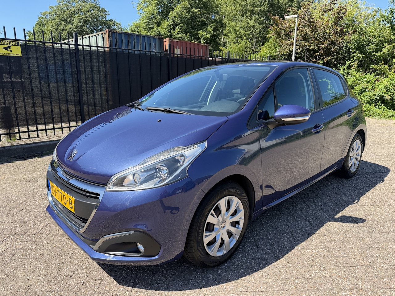 Peugeot 208 - 1.2 PureTech Blue Lion Carplay/Cruise/Airco - AutoWereld.nl