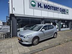 Hyundai i30 - 1.6i i-Motion Business Parkeercamera Airco* 5 Deurs *Blue tec Bj.2010 Flatscreen