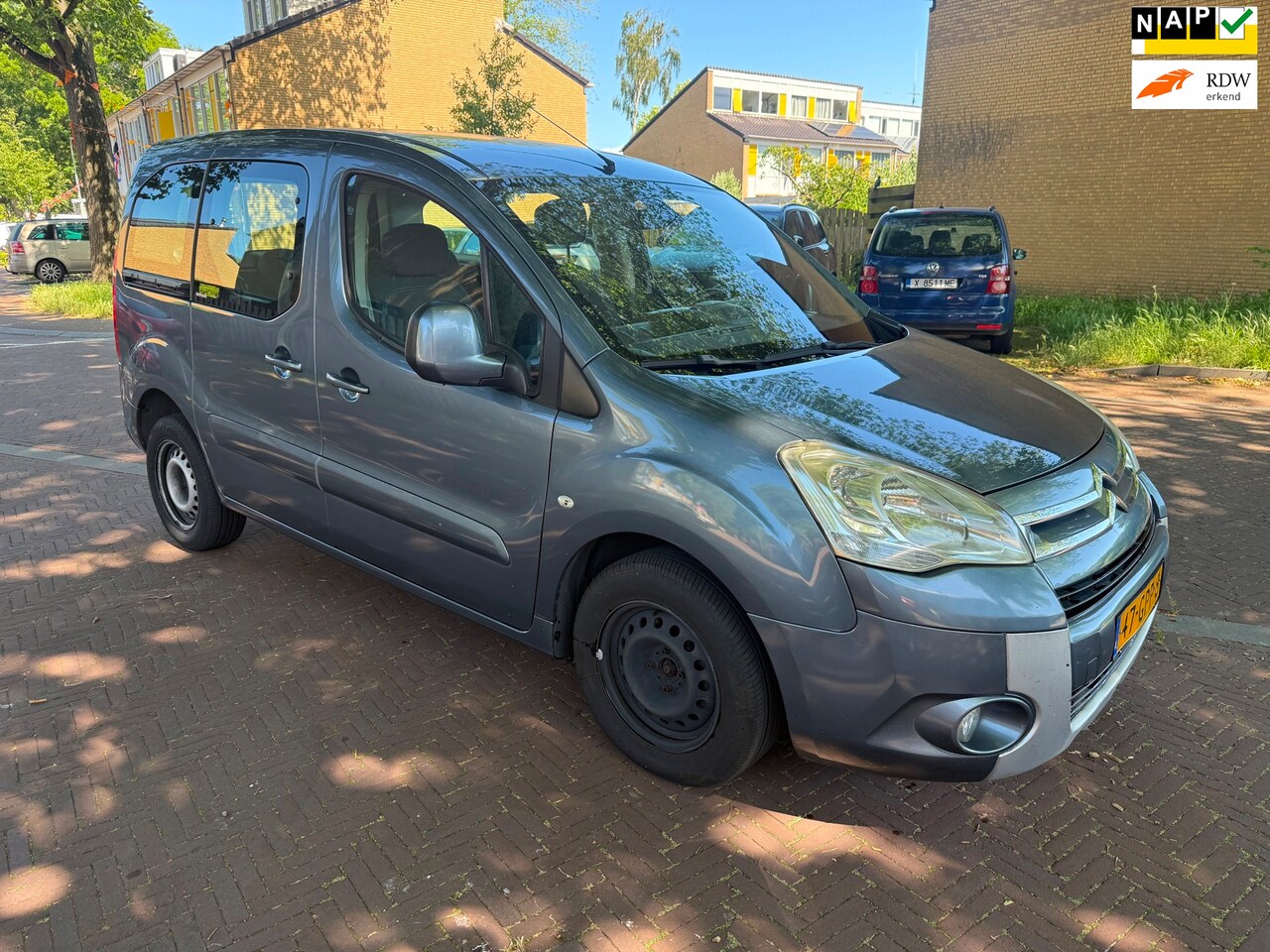 Citroën Berlingo - Nieuw APK / 4X Nieuwe banden / 2X schuifdeuren / Nette auto - AutoWereld.nl