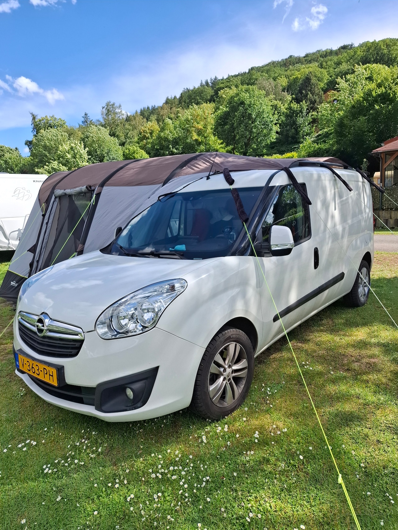 Opel Combo - 1.4 L2H1 ecoFLEX Sport - AutoWereld.nl