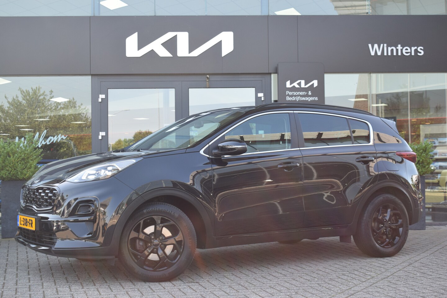 Kia Sportage - 1.6 T-GDI Black Edition | Navigatie | Kantel/ Schuifdak | Cruise Control | Tot 10Jr. Kia-G - AutoWereld.nl