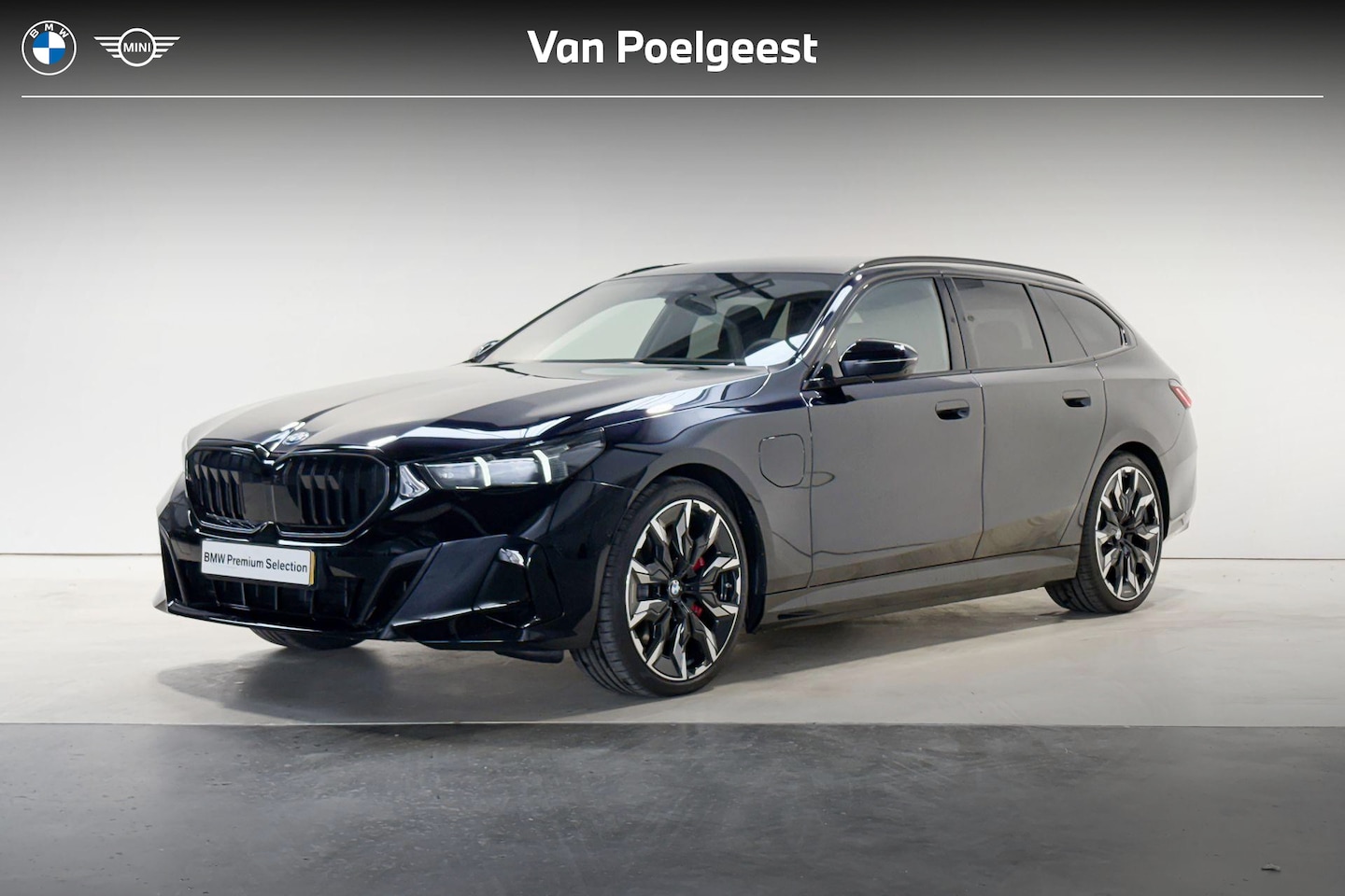BMW 5-serie Touring - 550e xDrive Innovations Pack M Sportpakket Pro Aut. - AutoWereld.nl