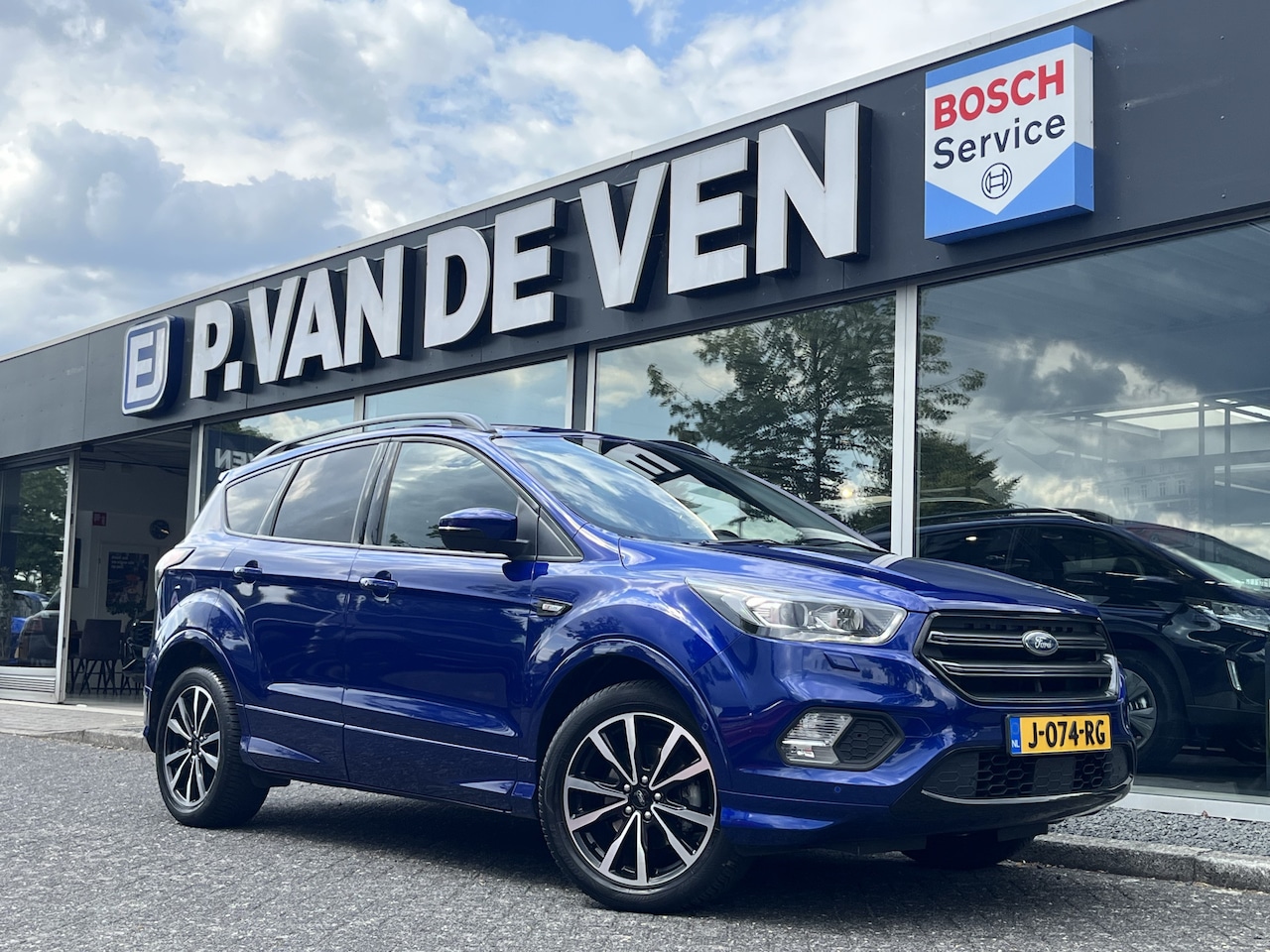 Ford Kuga - 1.5 EcoBoost ST-Line 1.5 EcoBoost ST Line - AutoWereld.nl