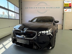 BMW M5 - 5-serie Automaat, Carbon pakket, keramische remmen, HUD, Bowers & Wilkins, M Multifunction