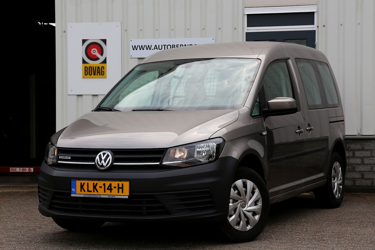 Volkswagen Caddy - 1.4 TGI Trendline 5 Persoons Automaat*Perfect VW Onderh.*2x zijschuifdeur/Stoelverw./Clima - AutoWereld.nl