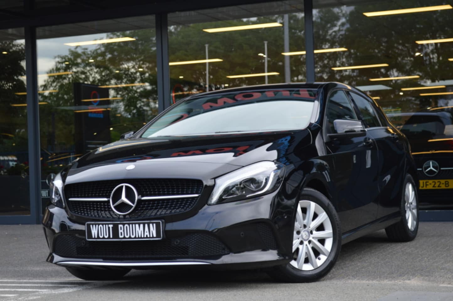 Mercedes-Benz A-klasse - 160 Ambition Led Navi Airco Cruise Trekhaak Pdc - AutoWereld.nl