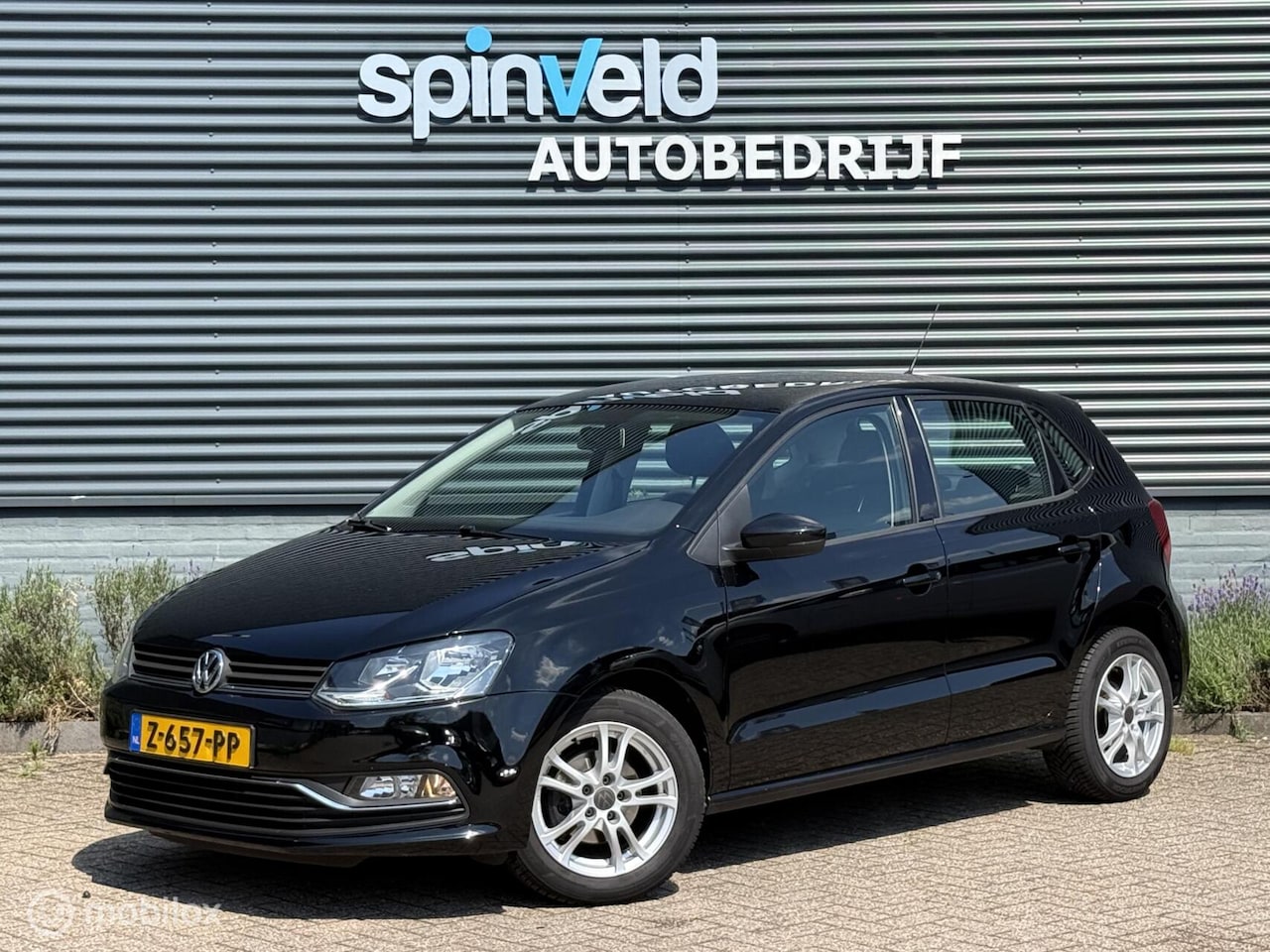 Volkswagen Polo - 1.2 TSI Comfortline - Multimedia - 5drs - 90pk - - AutoWereld.nl