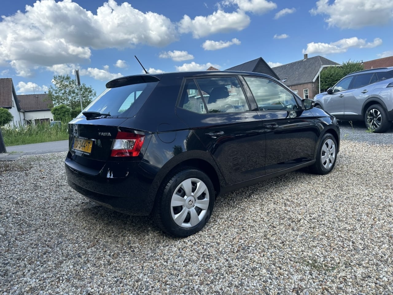 Skoda Fabia - 1.0 TSI 95PK Ambition Navigatie/PDC