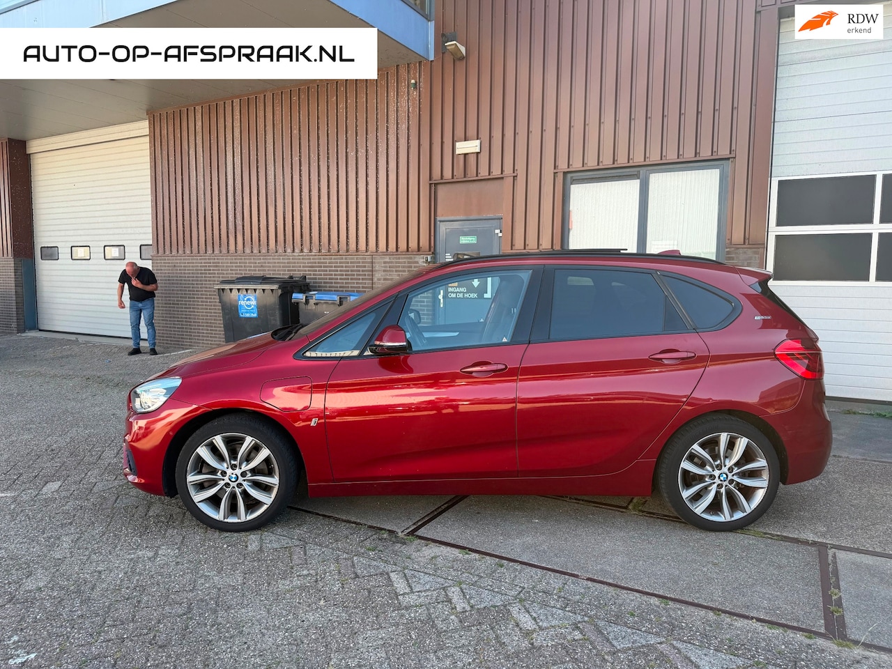 BMW 2-serie Active Tourer - 225xe iPerformance High Executive Pano Leer Automaat - AutoWereld.nl