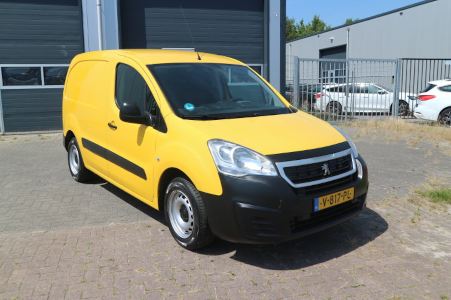 Peugeot Partner - 120 1.6 BlueHDi 75 L1 Profit+ EURO 6 - AutoWereld.nl