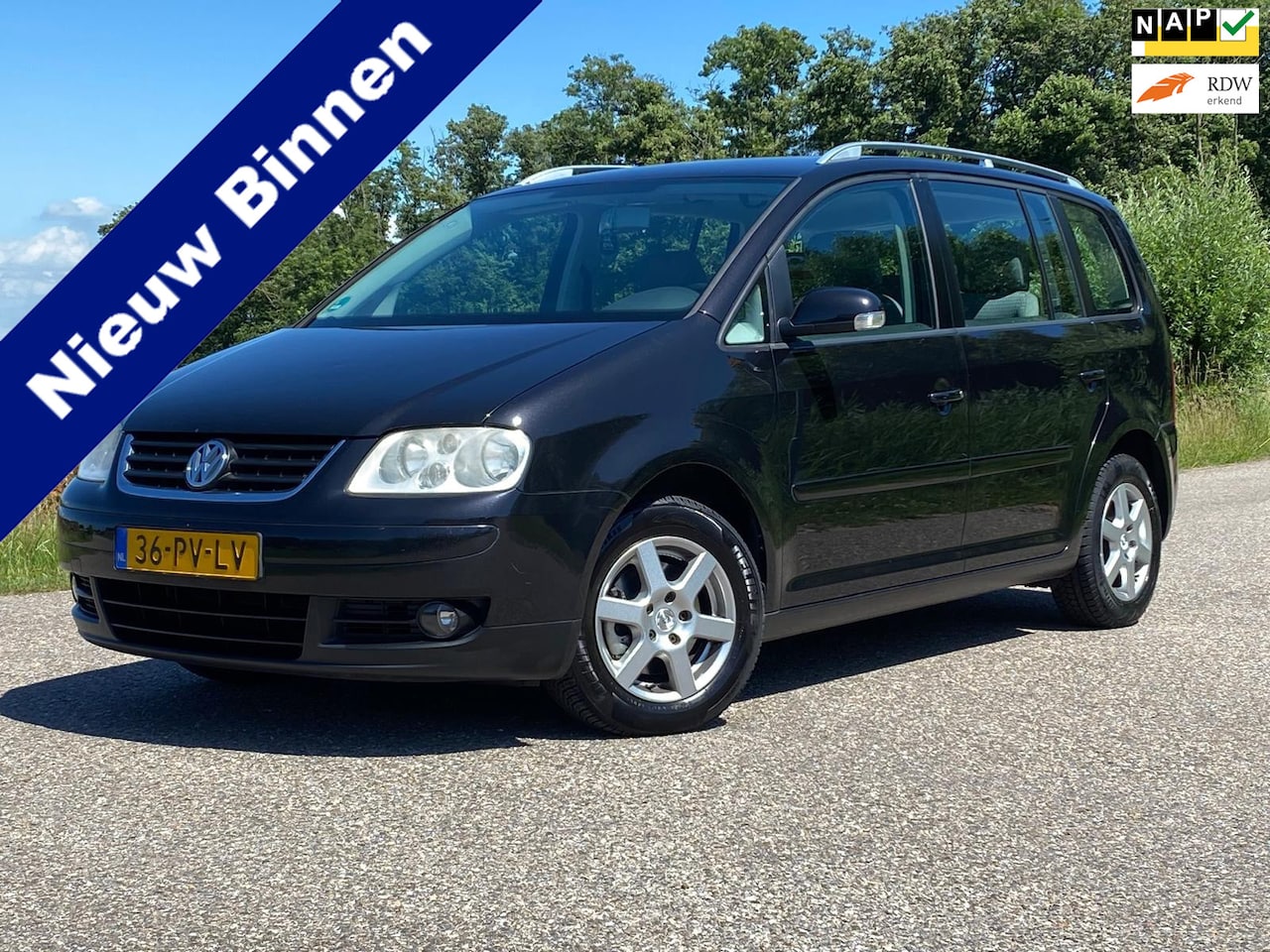 Volkswagen Touran - 1.6-16V FSI Trendline MPV AIRCO NAP 116PK Goed Onderhouden - AutoWereld.nl
